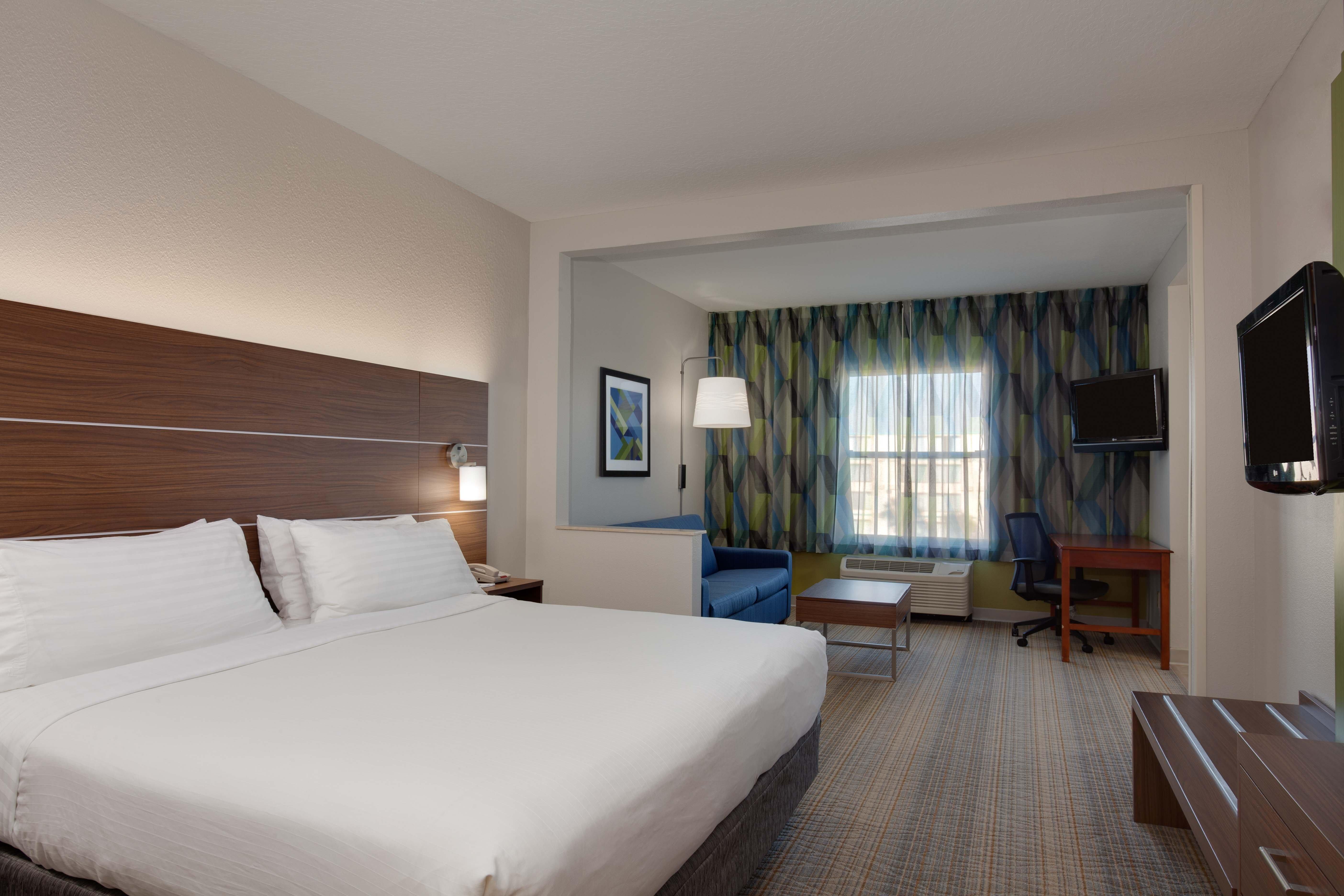 Holiday Inn Express & Suites Orlando International Airport By Ihg Exterior photo
