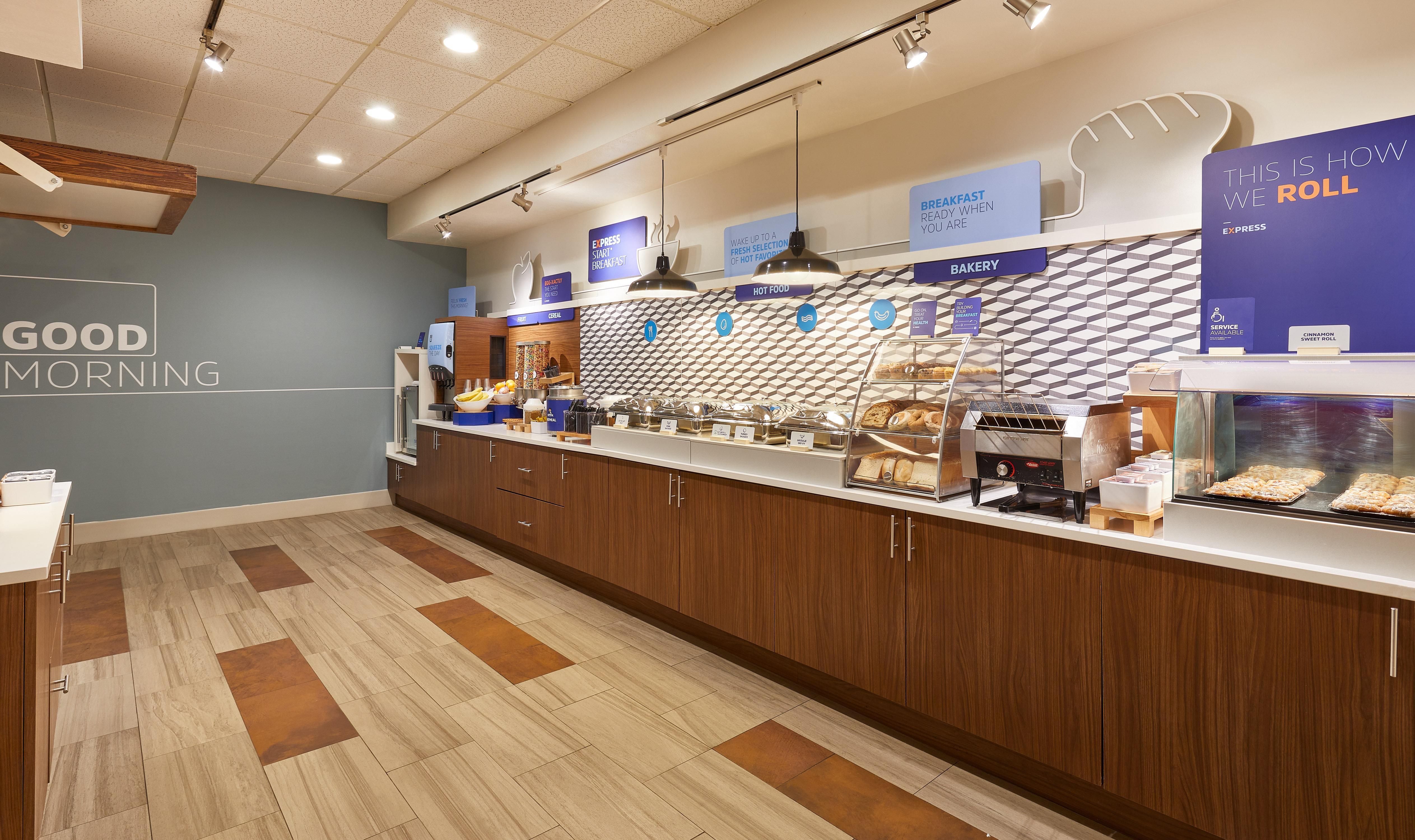 Holiday Inn Express & Suites Orlando International Airport By Ihg Exterior photo