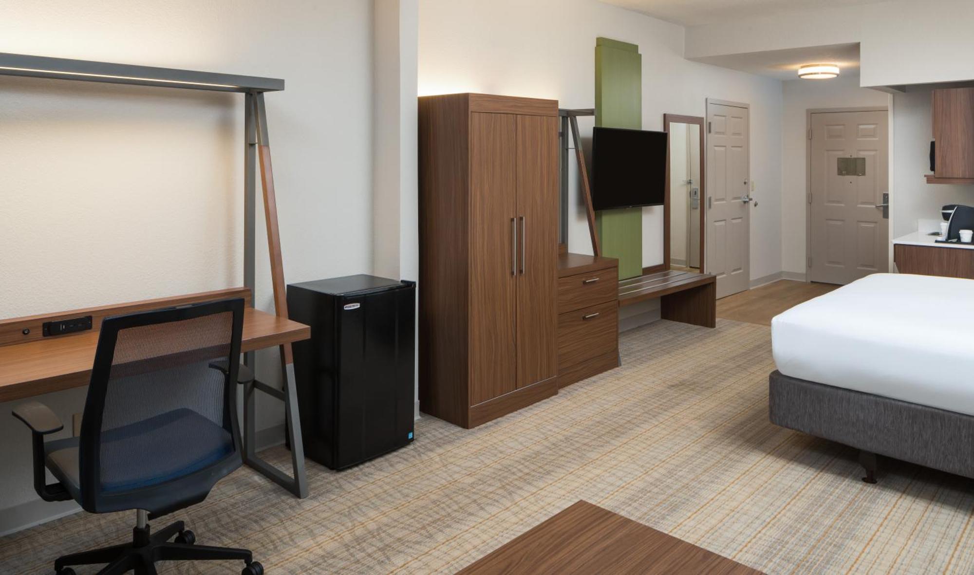 Holiday Inn Express & Suites Orlando International Airport By Ihg Exterior photo