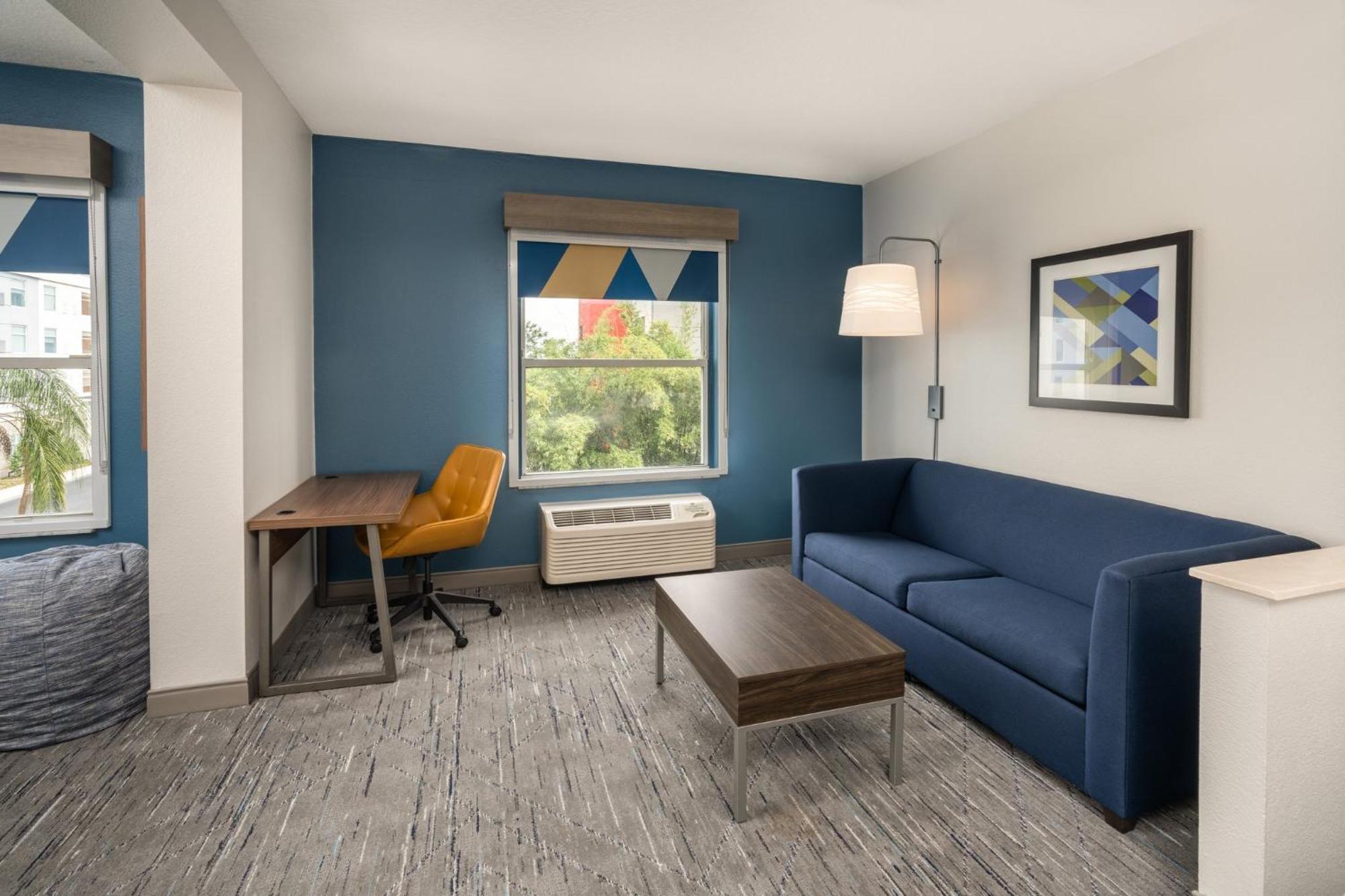 Holiday Inn Express & Suites Orlando International Airport By Ihg Exterior photo
