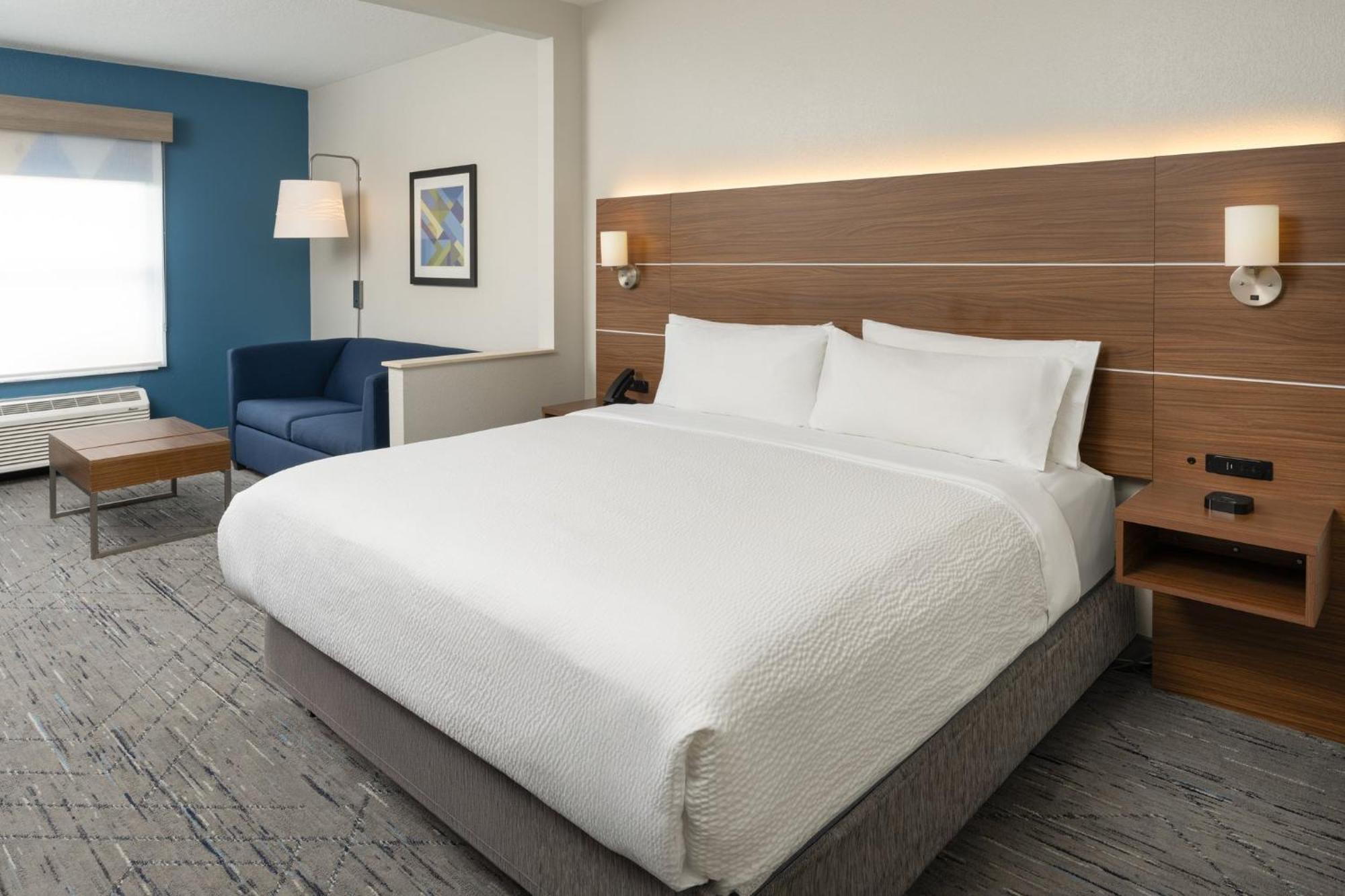 Holiday Inn Express & Suites Orlando International Airport By Ihg Exterior photo